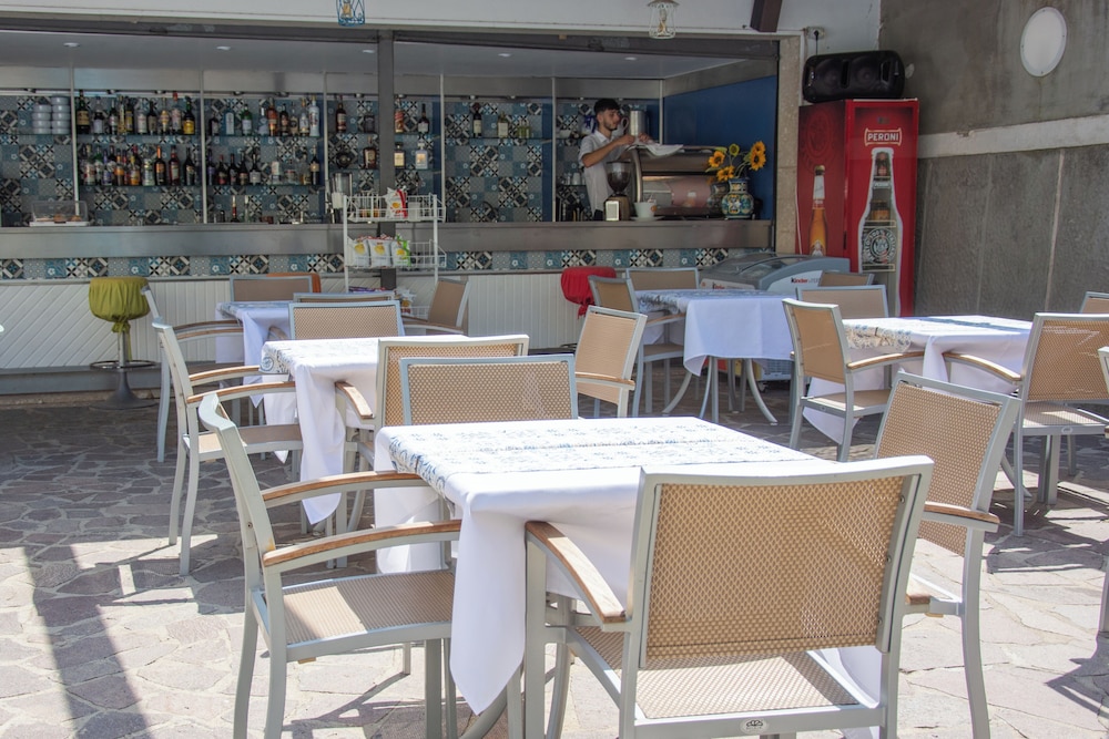 Hotel Residence San Pietro 53/67