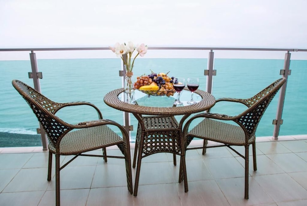 Aqua Batumi Hotel & Apartments 30/46