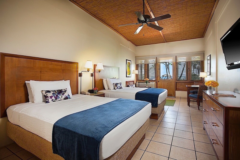Deluxe, 2 Double Beds, Ocean Front