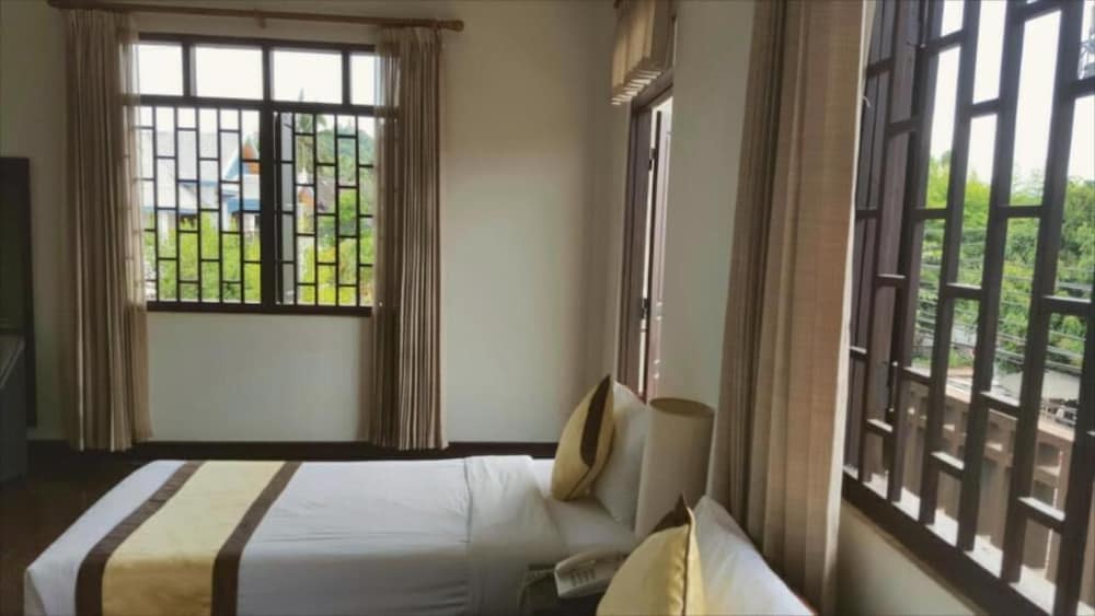 Luang Prabang Inn 24/71