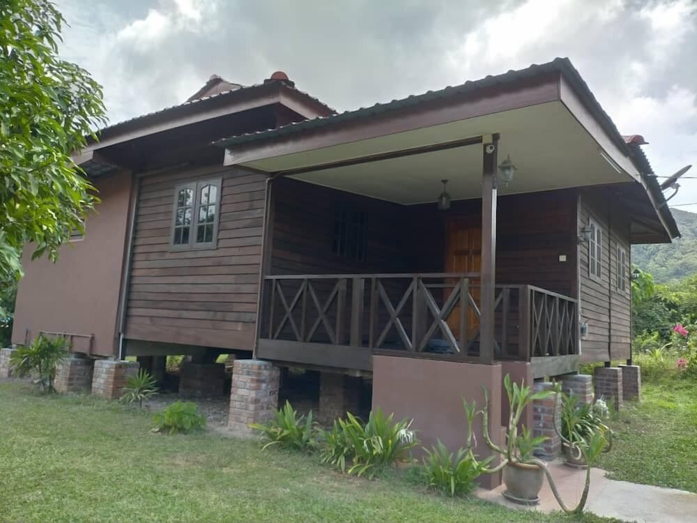 Padimas Village Inn 3/47
