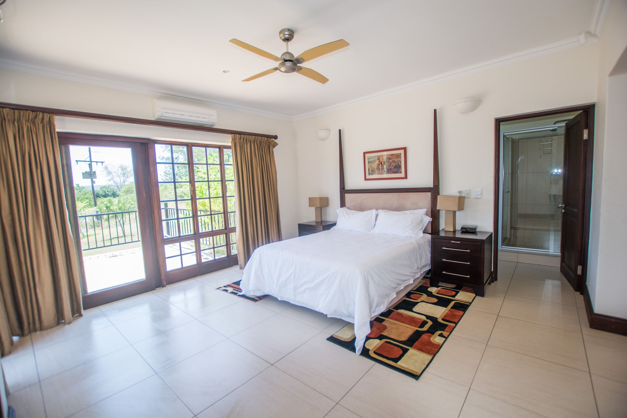 3 BEDROOMS, HOUSE