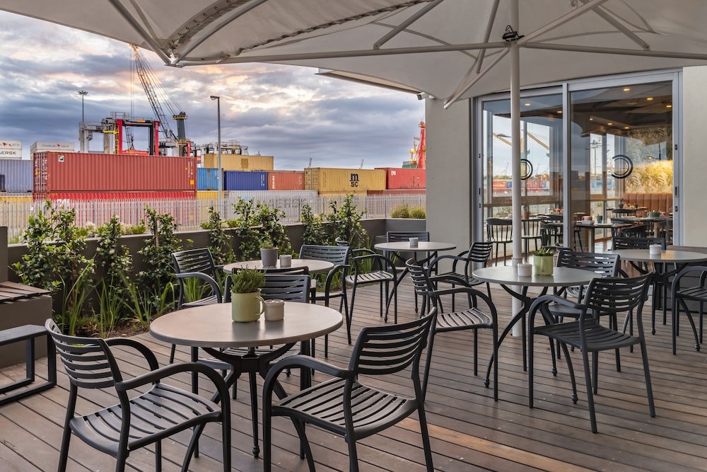 aha Harbour Bridge Hotel & Suites 45/65