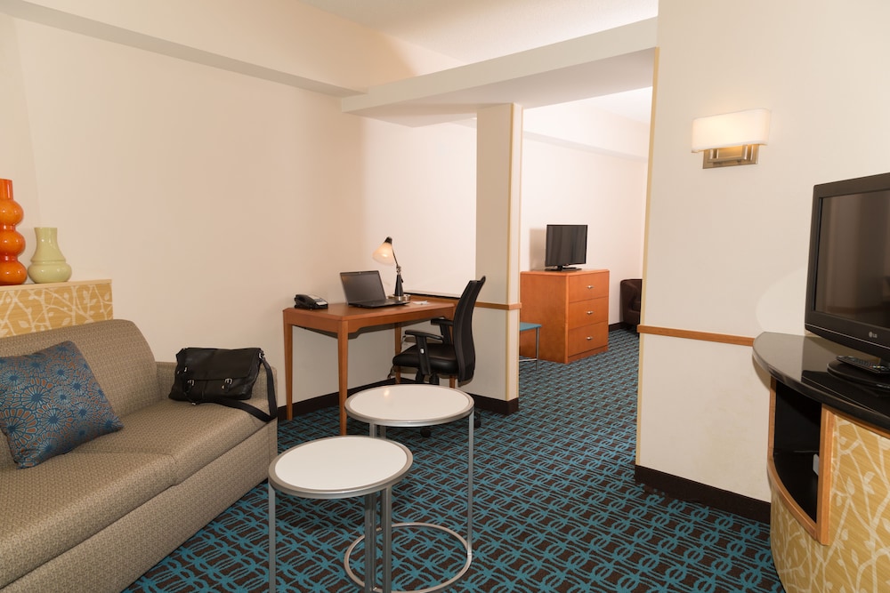 Fairfield Inn Suites By Marriott Morgantown 21/32