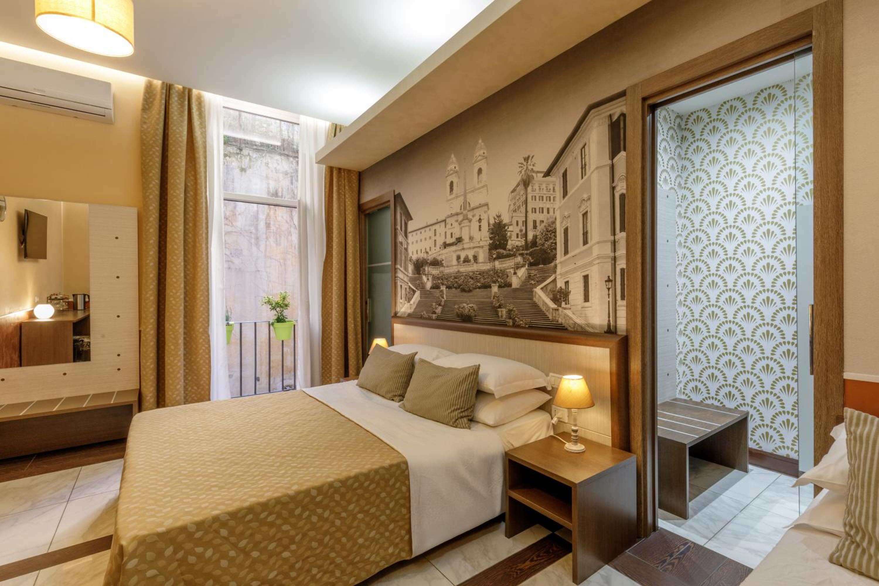 Room, Quintuple