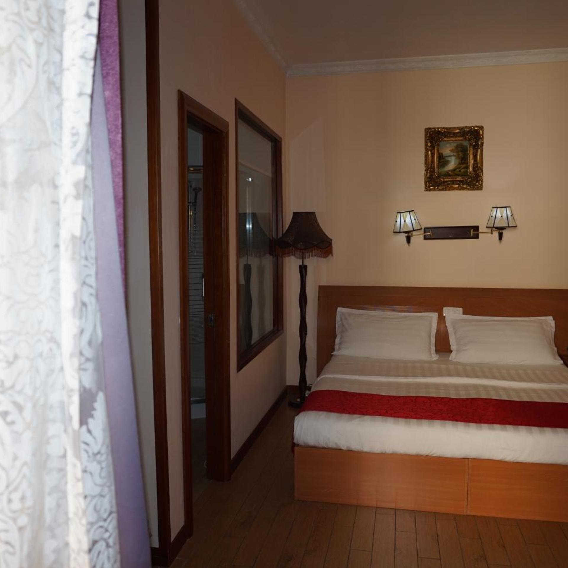 غرفة ثلاثية، Hotel Filippo Roma 2/7
