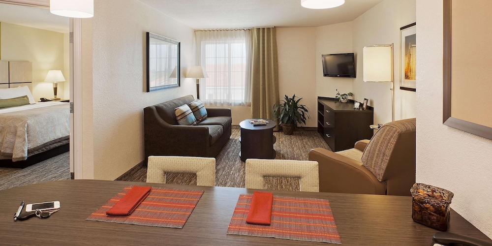 Sonesta Simply Suites Dallas Richardson 24/33