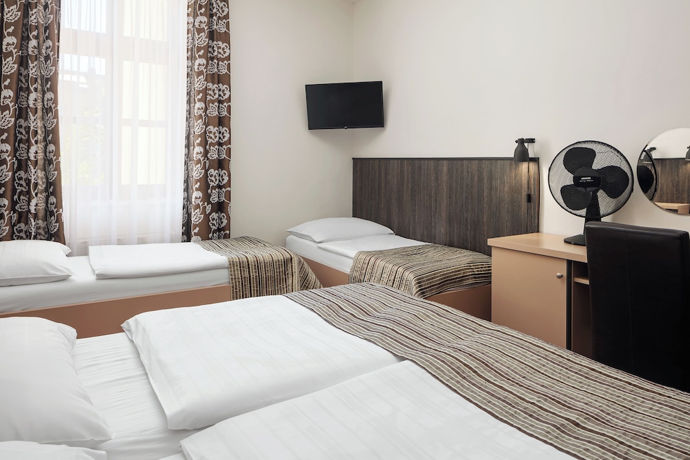 Prague Centre Superior Hotel 43/61