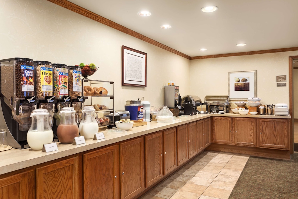 Country Inn & Suites by Radisson, Carlisle, PA 9/12