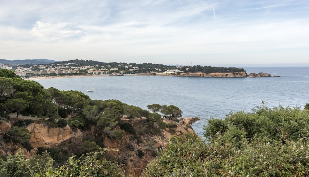 Ilunion Caleta Park 57/65