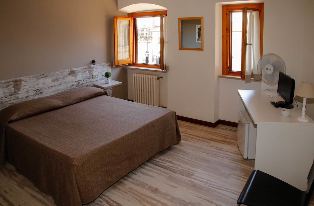 HOTEL MOM ASSISI 13/50