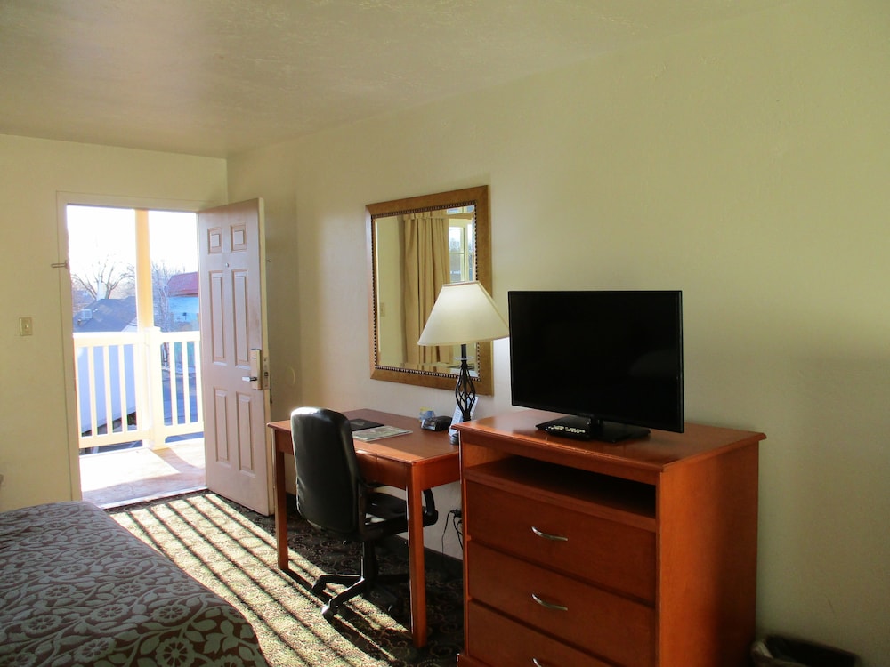 Days Inn by Wyndham Montrose 41/44