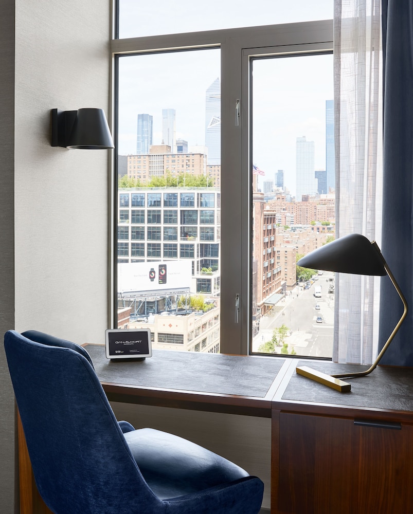 Gansevoort Meatpacking 35/77