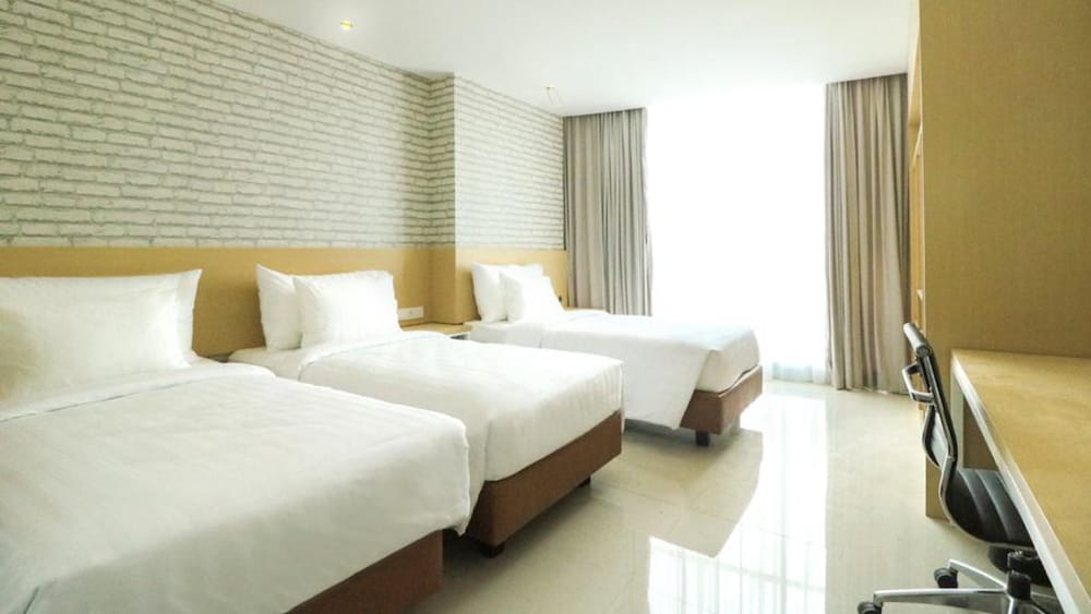 Palm Park Hotel Surabaya 20/46