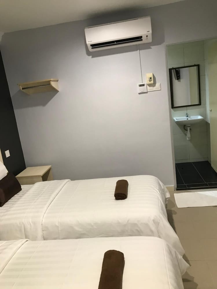 Seri Kangsar KK Hotel 14/34