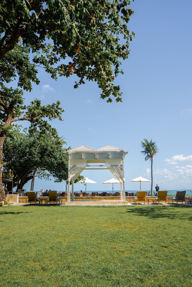 Bali Garden Beach Resort 65/69
