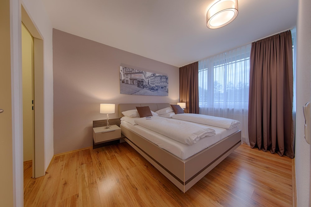 Executive, Apartment, Double Bed, River View, Sofa, Living Area, Kitchen