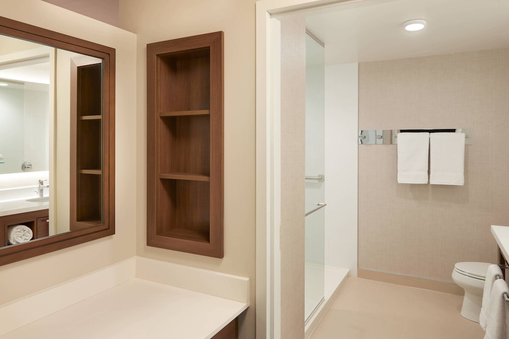 Residence Inn by Marriott Toronto Mississauga Southwest 12/25