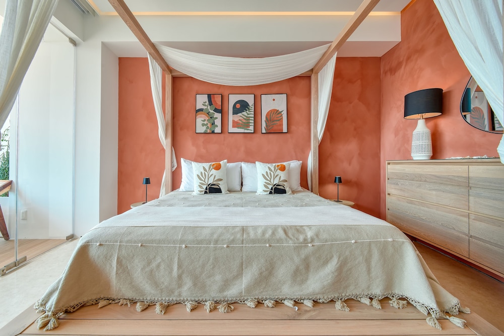 DELUXE, APARTMENT, PARTIAL OCEAN VIEW, TERRACE