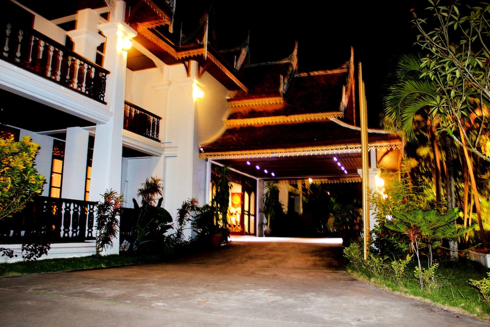 MOUANG LUANG HOTEL 35/47