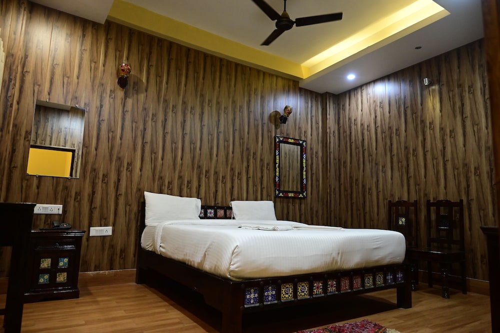 Ganga Monastery 21/50