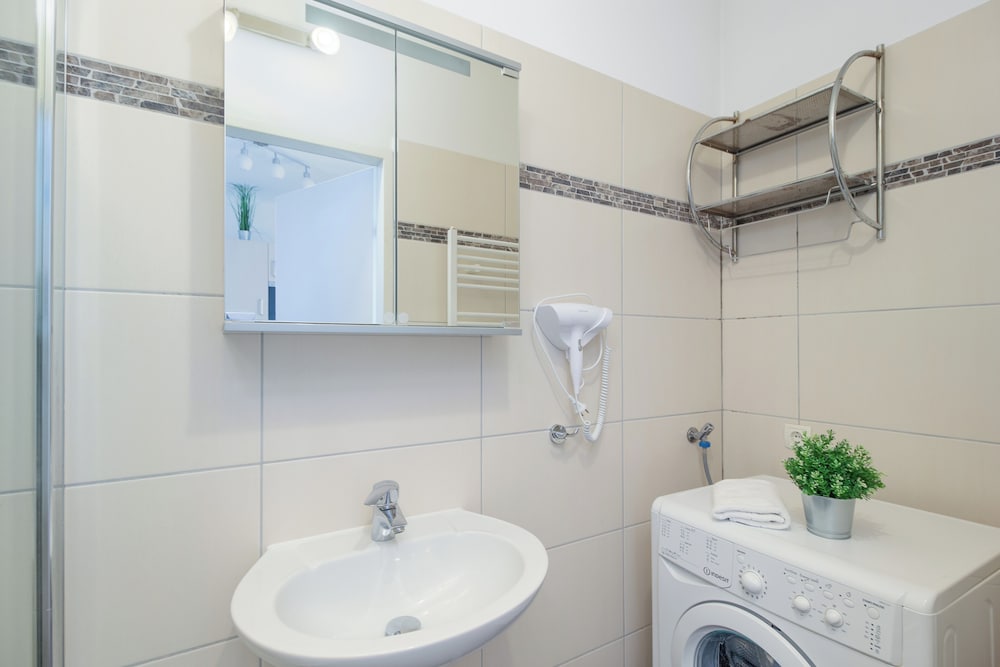 Checkvienna – Apartment Kroellgasse 31/39