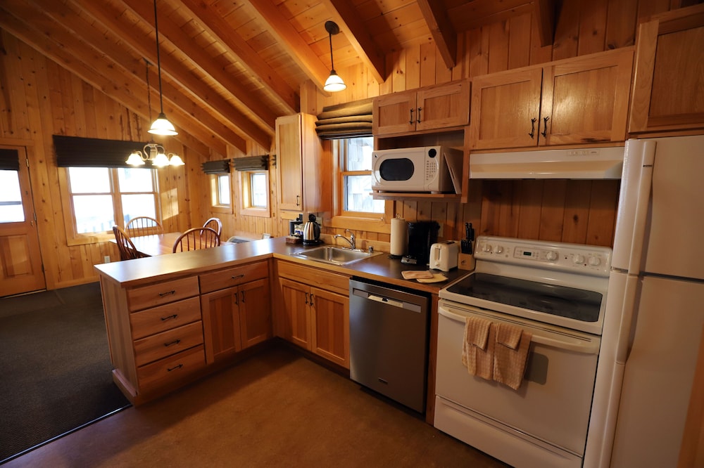 Sun Mountain Lodge 63/82