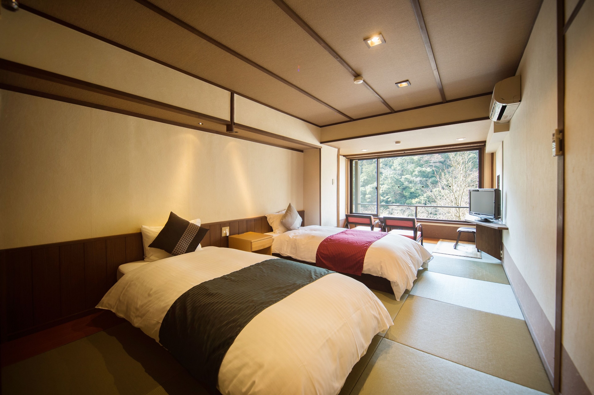 JAPANESE, TWIN BEDS, TATAMI