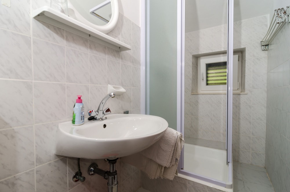 GUESTHOUSE MORETIC 35/40
