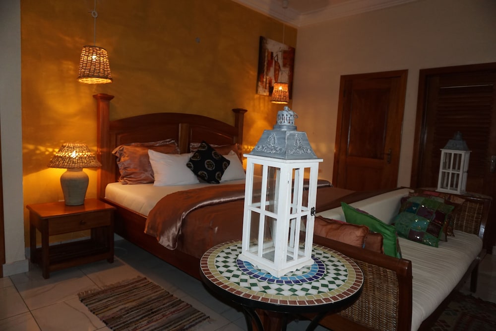 Accra Royal Castle Apartments Suites 27/48