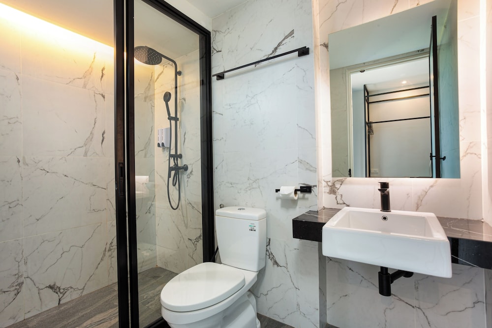 BOOK Design HOTEL -SHA Extra Plus 44/50