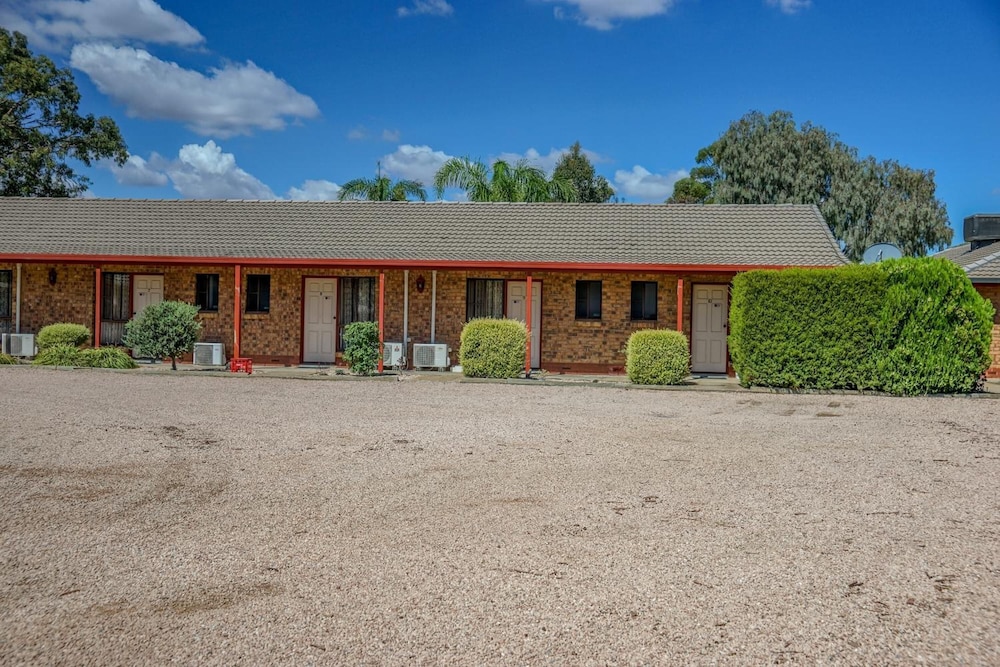 KADINA GATEWAY MOTOR INN 5/45