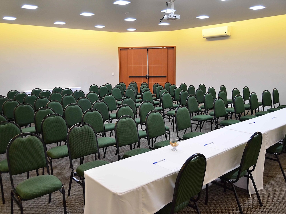 Matao Hotel Suites By Mercure (ex Matao Othon Suites) 68/73