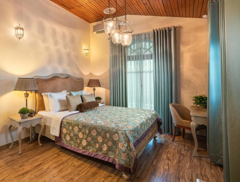 Clove Villa 25/65