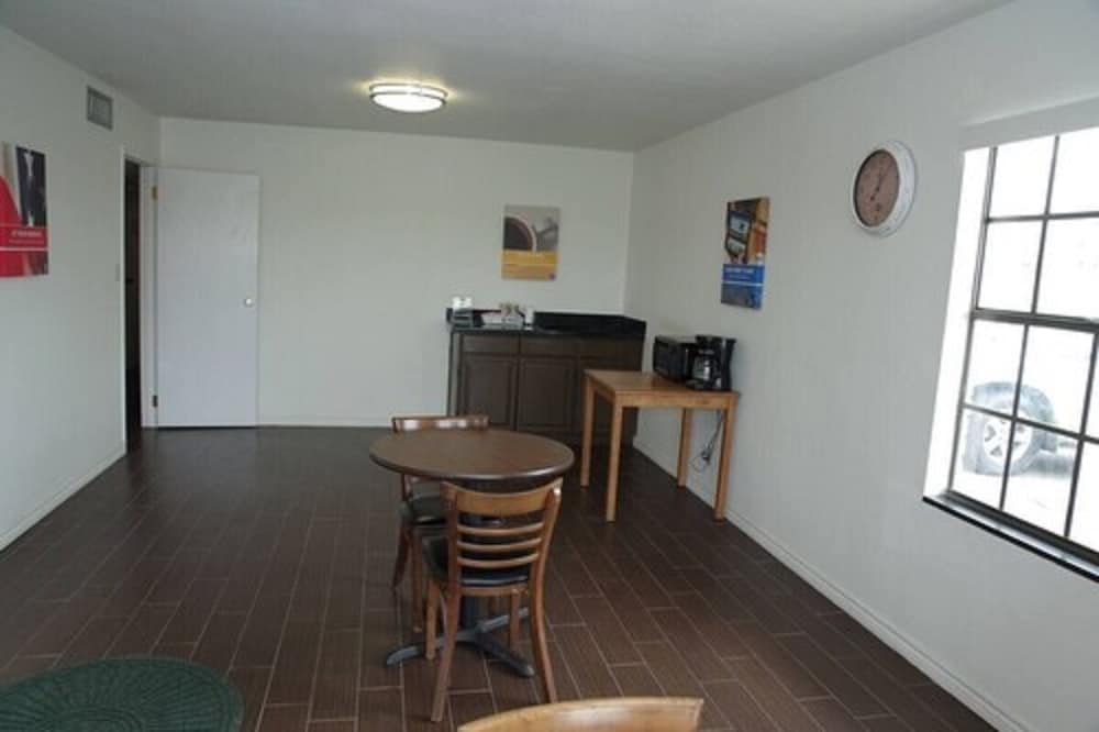 Motel 6 Giddings Tx 27/39