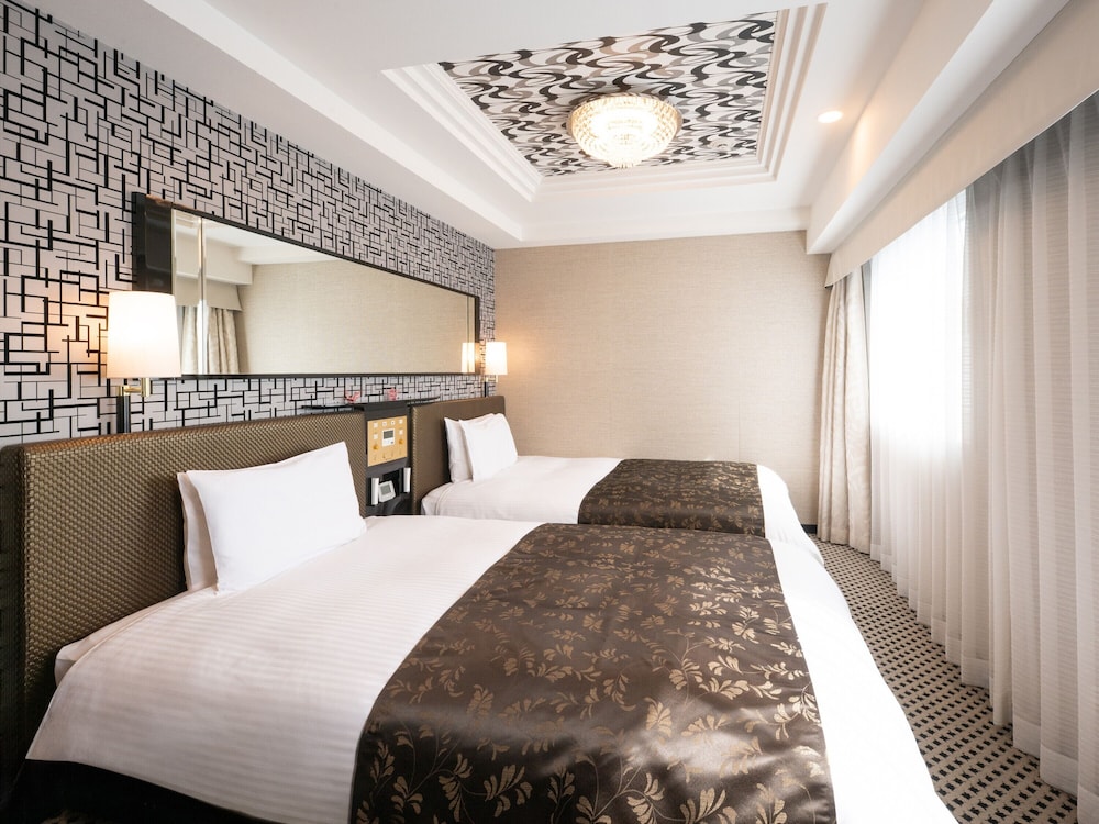 DELUXE, TWIN BEDS