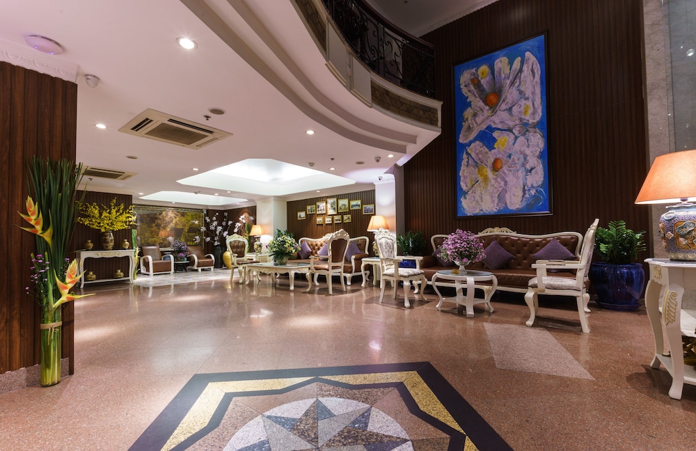 Roseland Corp Hotel 33/42