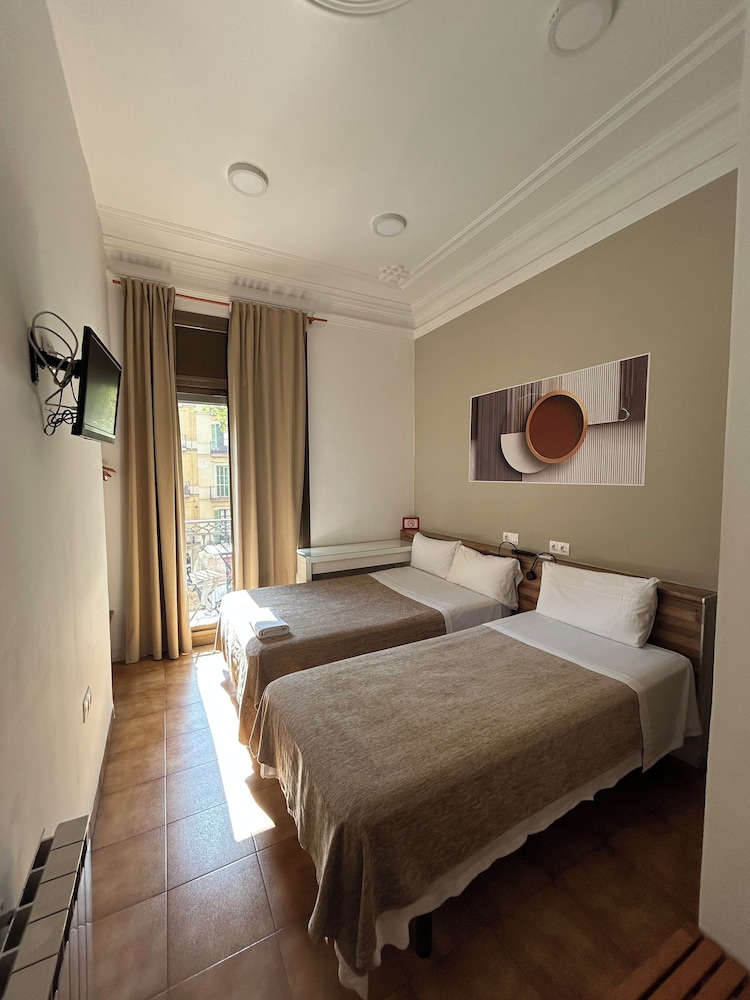 1 Bedroom, Double or Twin Bed, Private Bathroom