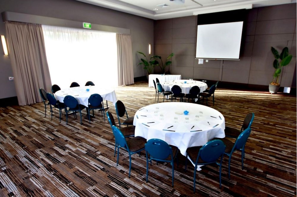 Novotel Pacific Bay 64/79