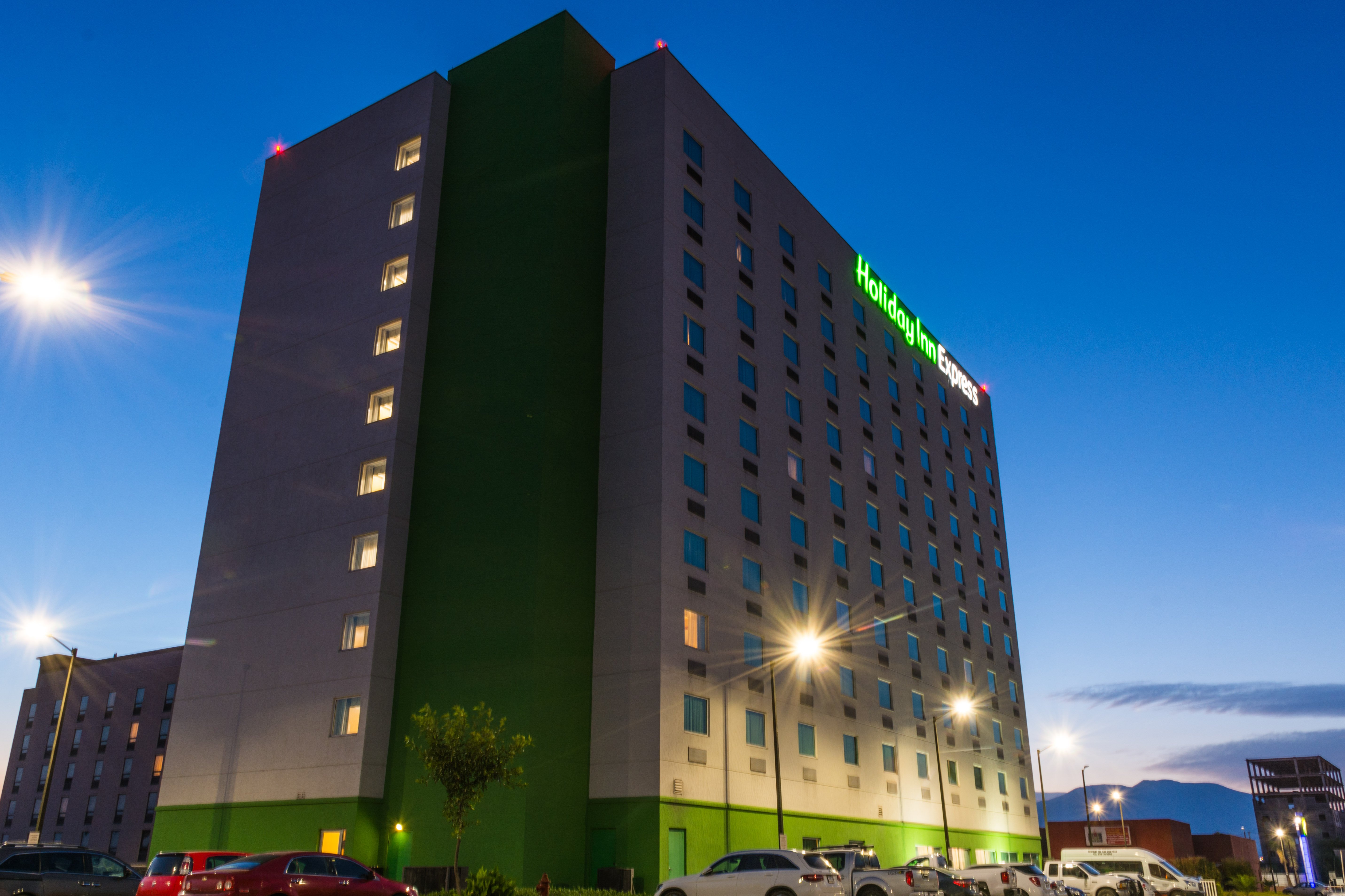 Holiday Inn Express Saltillo Zona Aeropuerto 4/40