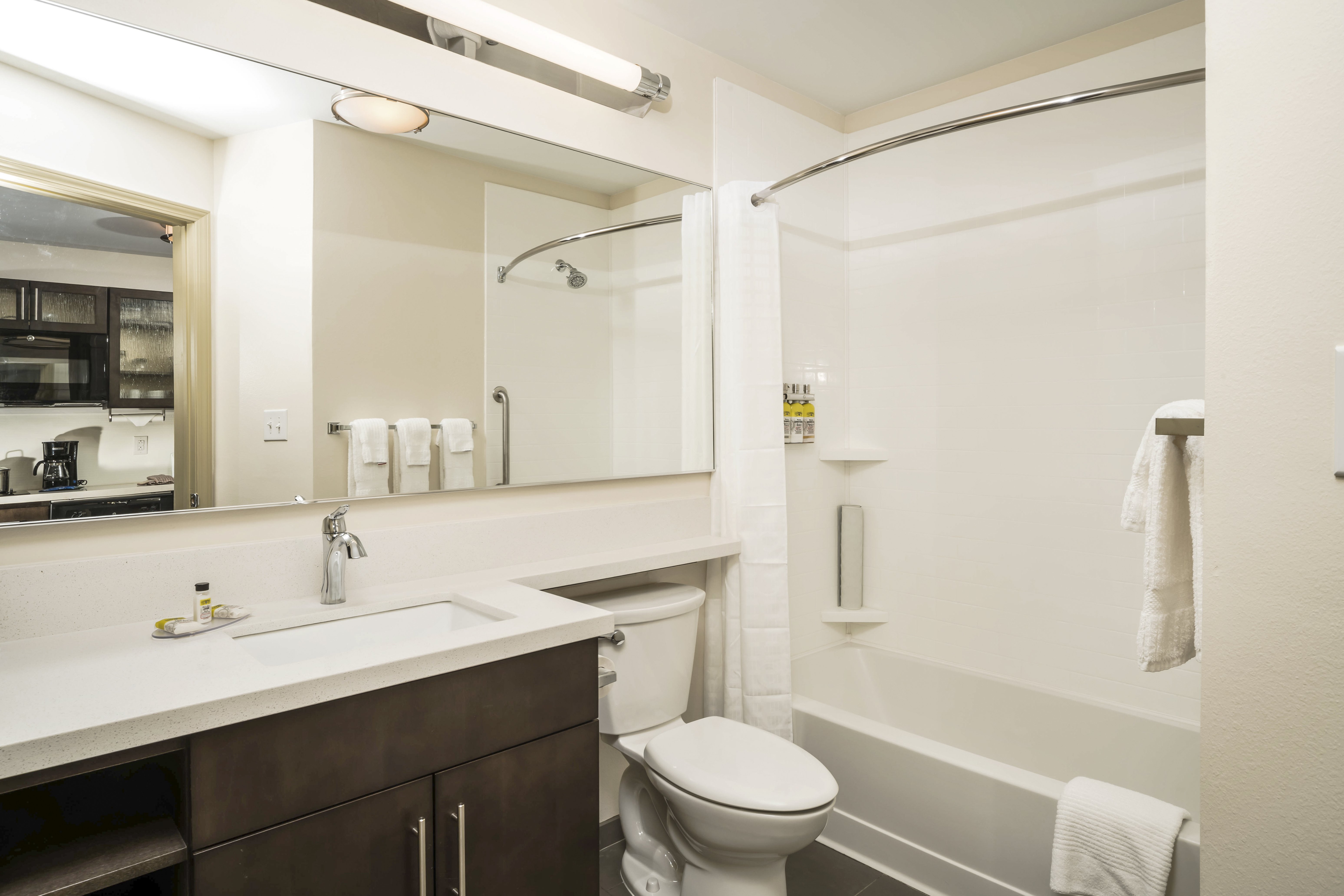 1 Bedroom, Suite, King Bed