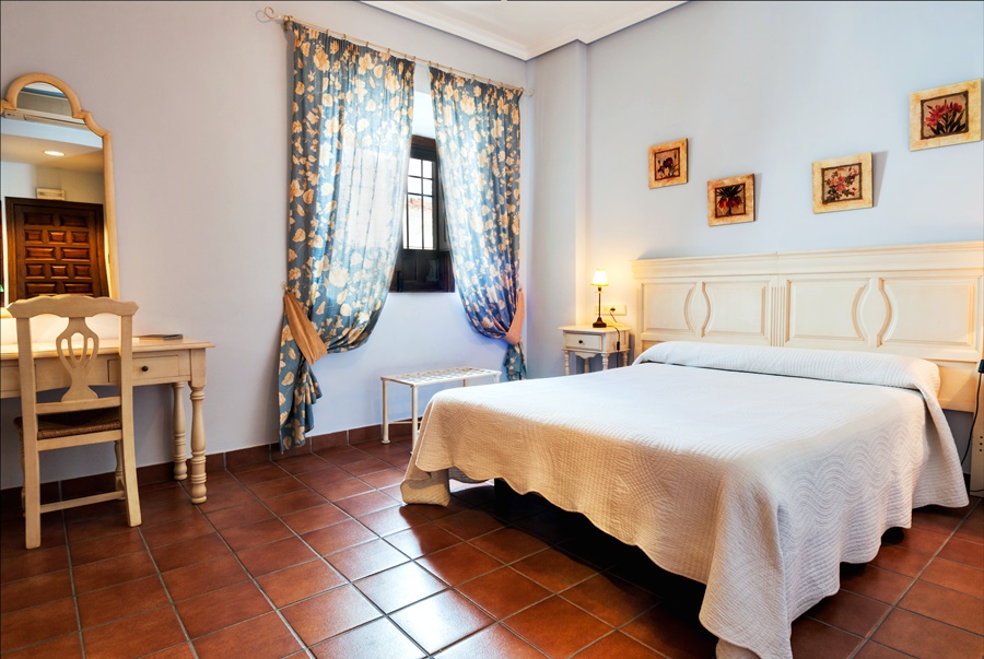 Room, Single, Double Bed