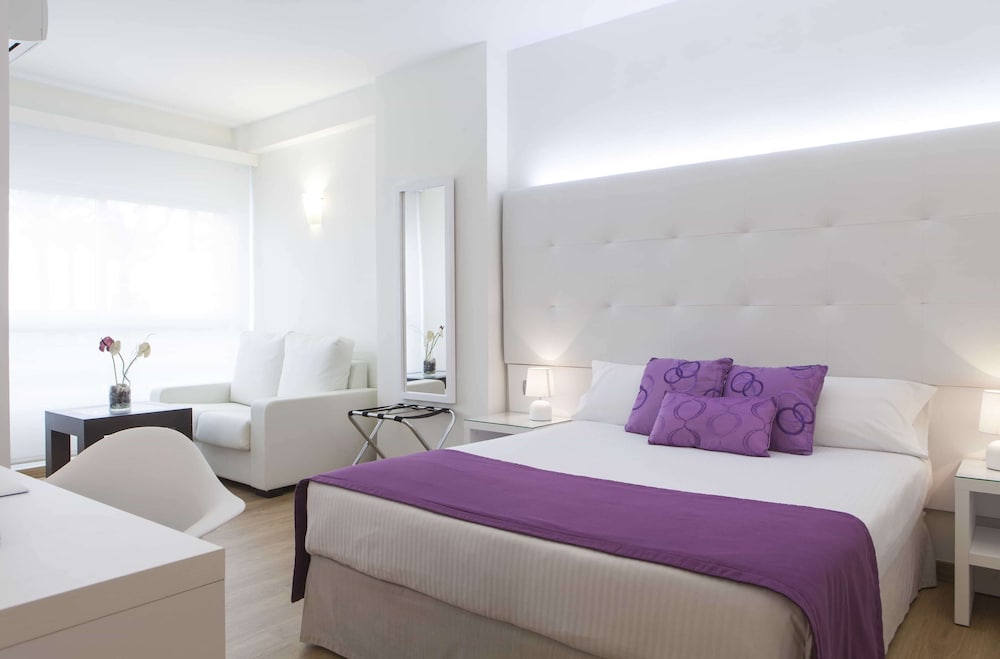 Hotel Albahia 14/50