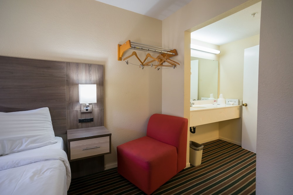 Beachview Inn 23/36