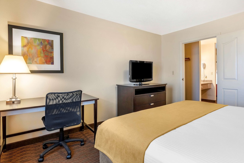 Best Western Luxury Inn 21/37
