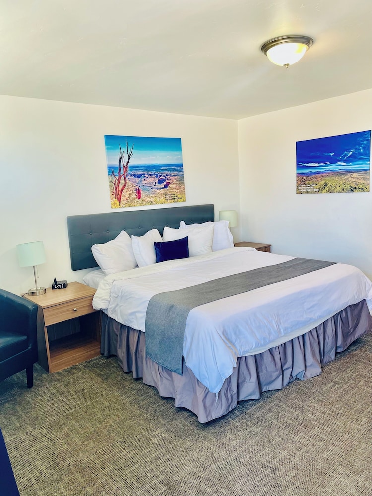 Blue Sage Inn & Suites 5/46