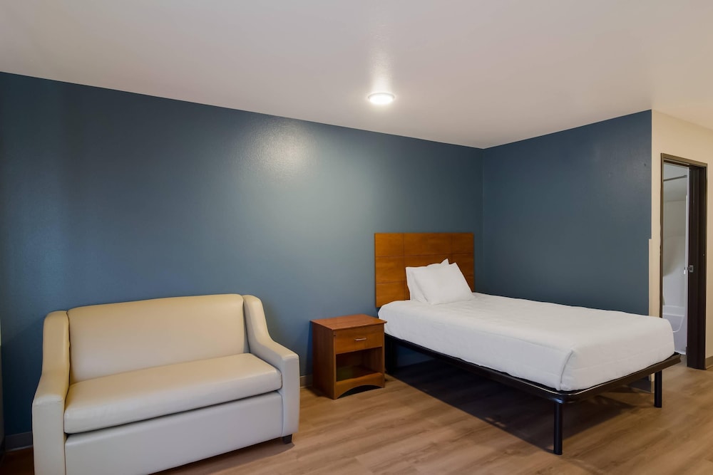 WoodSpring Suites Jacksonville East 295 Cruise Port 20/47