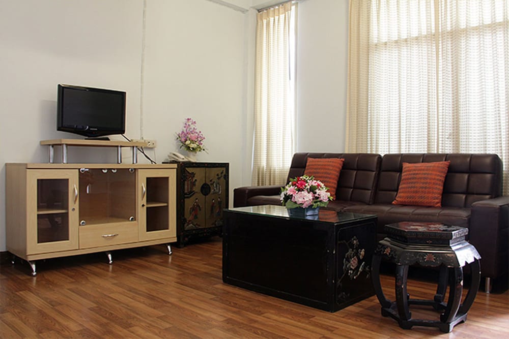 Maninarakorn Hotel 28/49