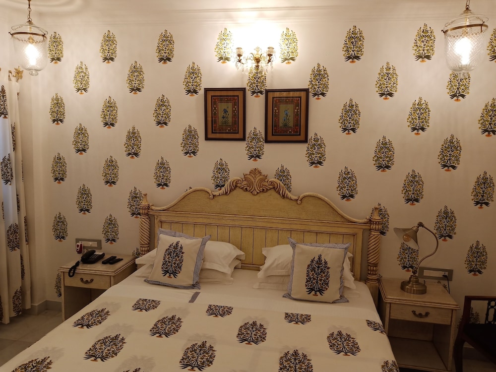 JAGAT NIWAS PALACE 24/35