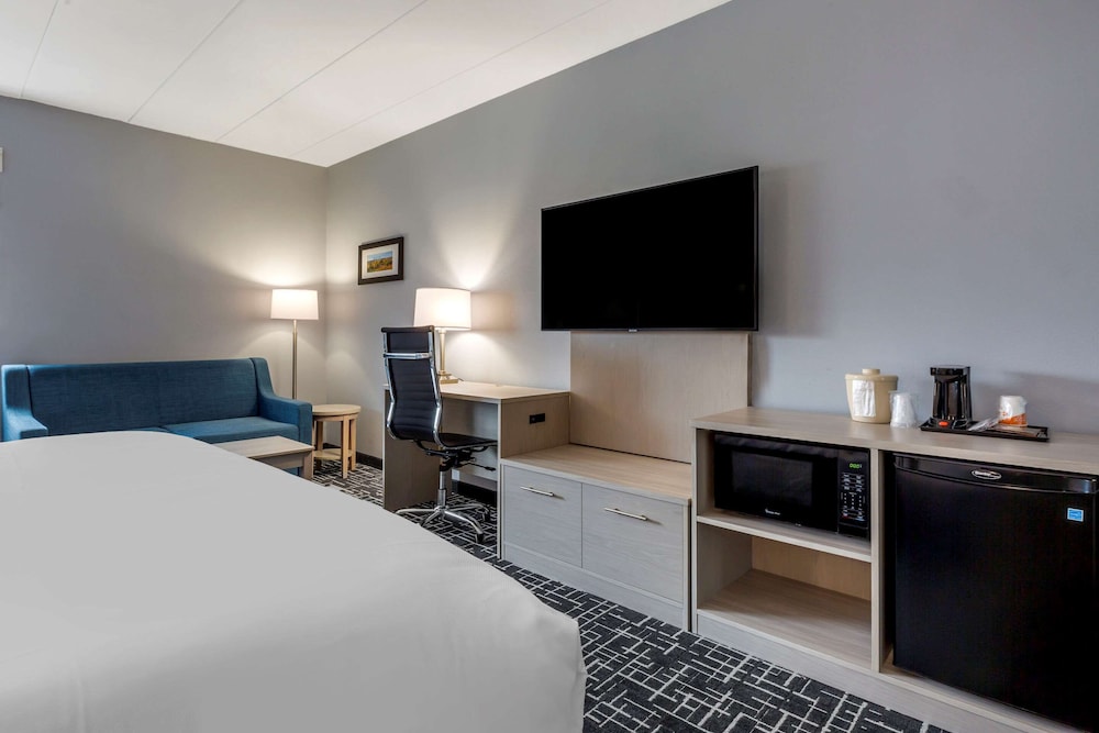 Comfort Inn Hyannis - Cape Cod 21/39